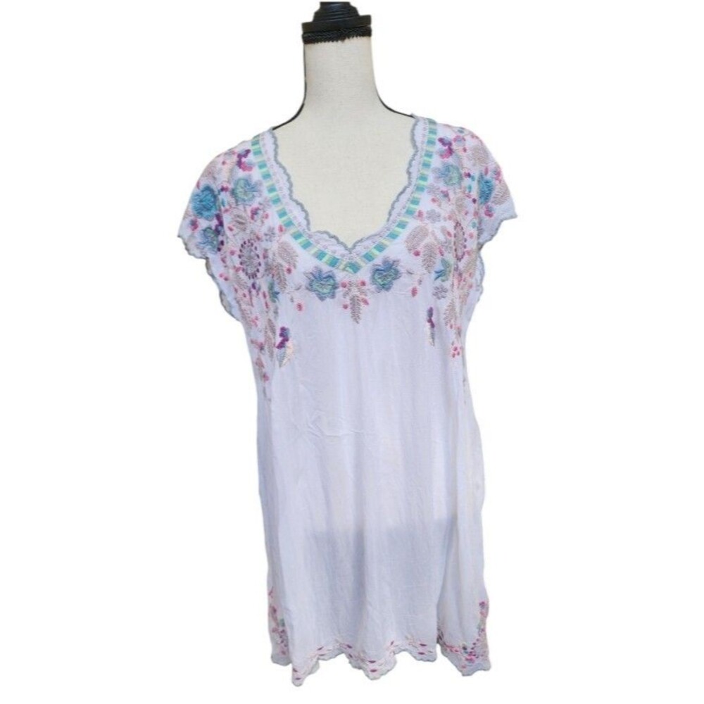 Johnny Was Embroidered Boho Blouse Size Medium Lightweight Feminine